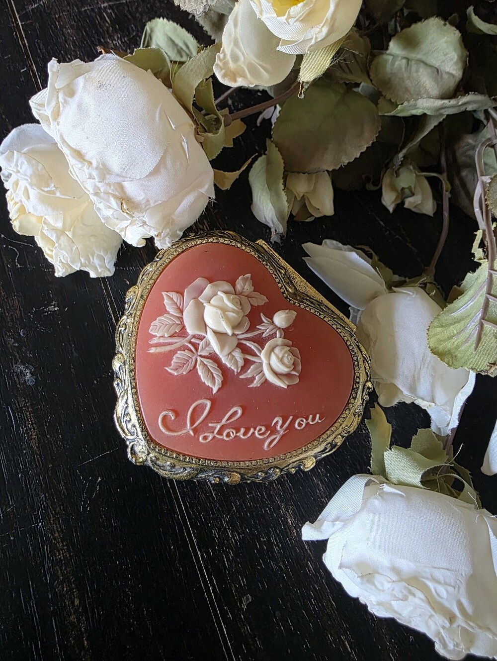 Japan Heart Shaped Music Box Rose Cameo Lid "I Love You" Gold Tone NOT WORKING